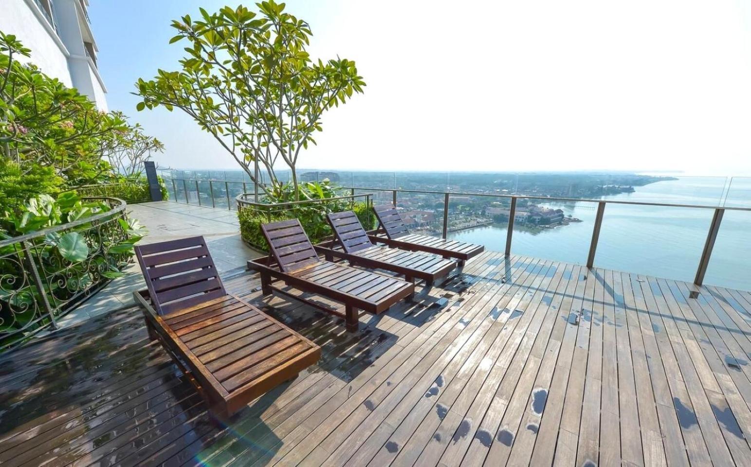 Silverscape Seaview Residence Melaka ภายนอก รูปภาพ